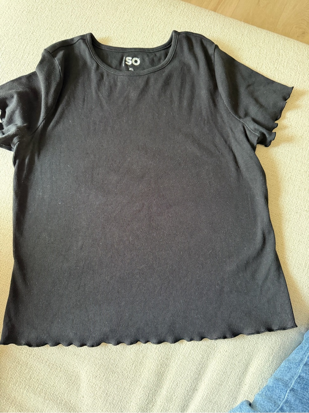 SO Black Ribbed Crewneck Short Sleeve Tee with Lettuce Hem